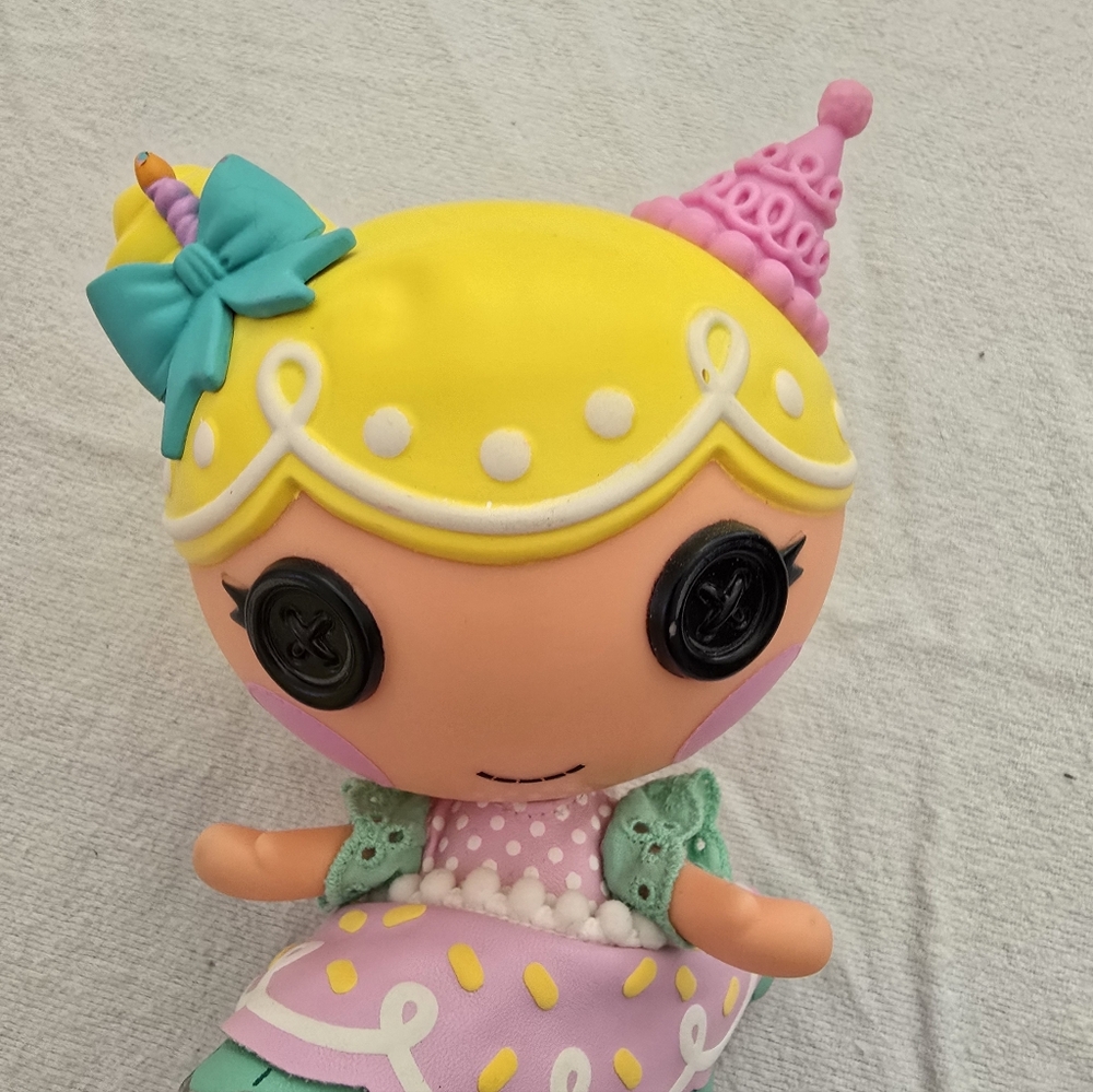 Lalaloopsy Candle Slice O'Cake Doll 2009 Full Size W/ Lil Sister 2014 EUC - Picture 8 of 16